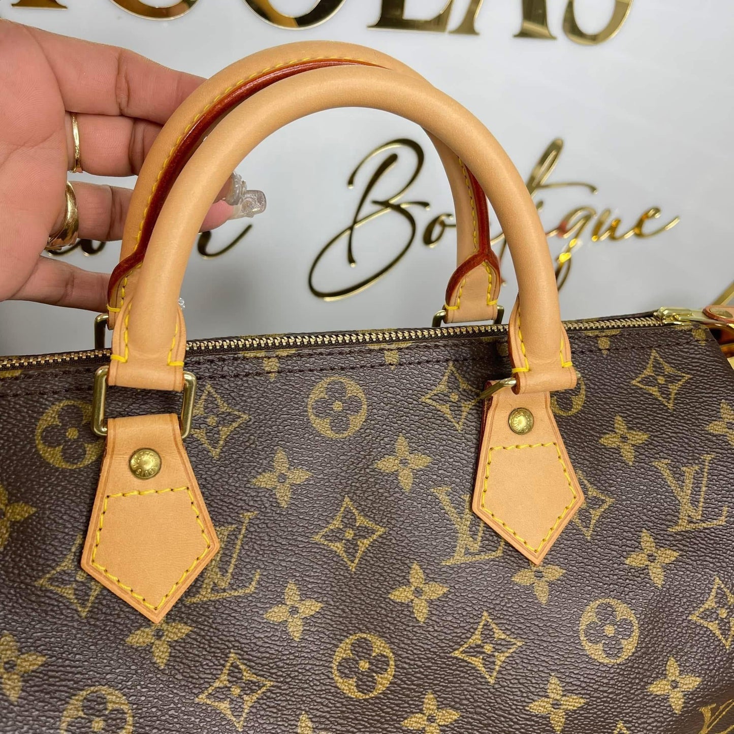 Louis Vuitton Speedy 30