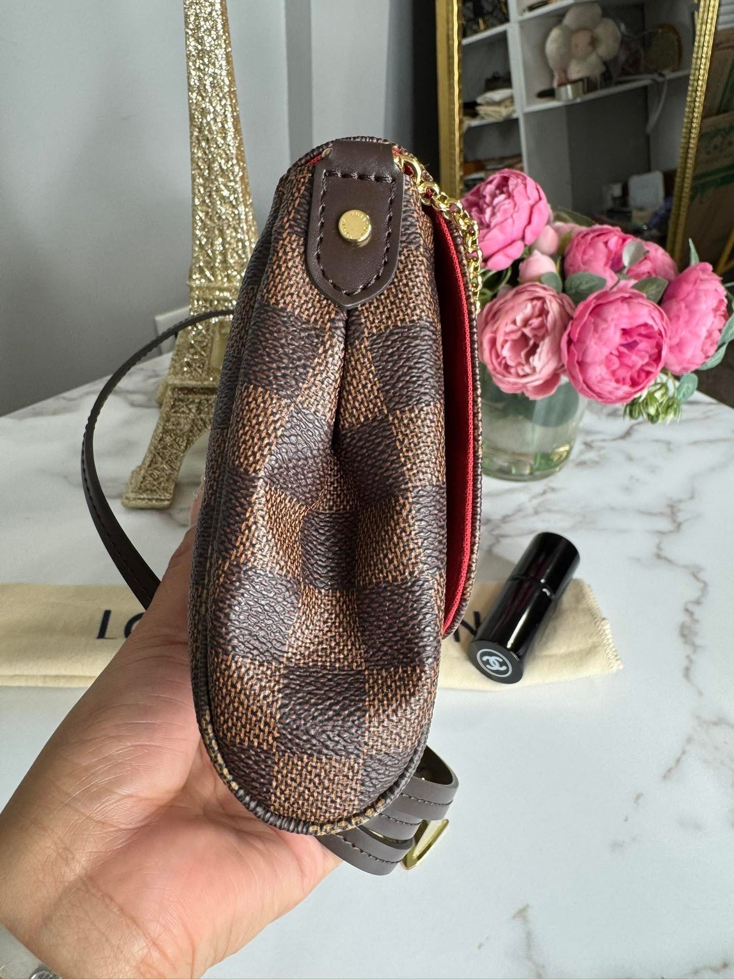 Louis Vuitton Favorita MM