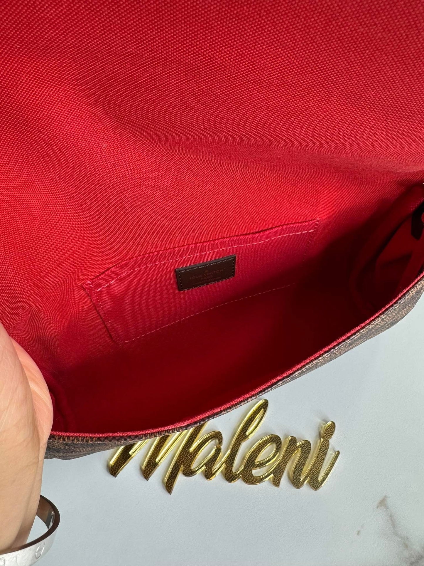 Louis Vuitton Favorita MM