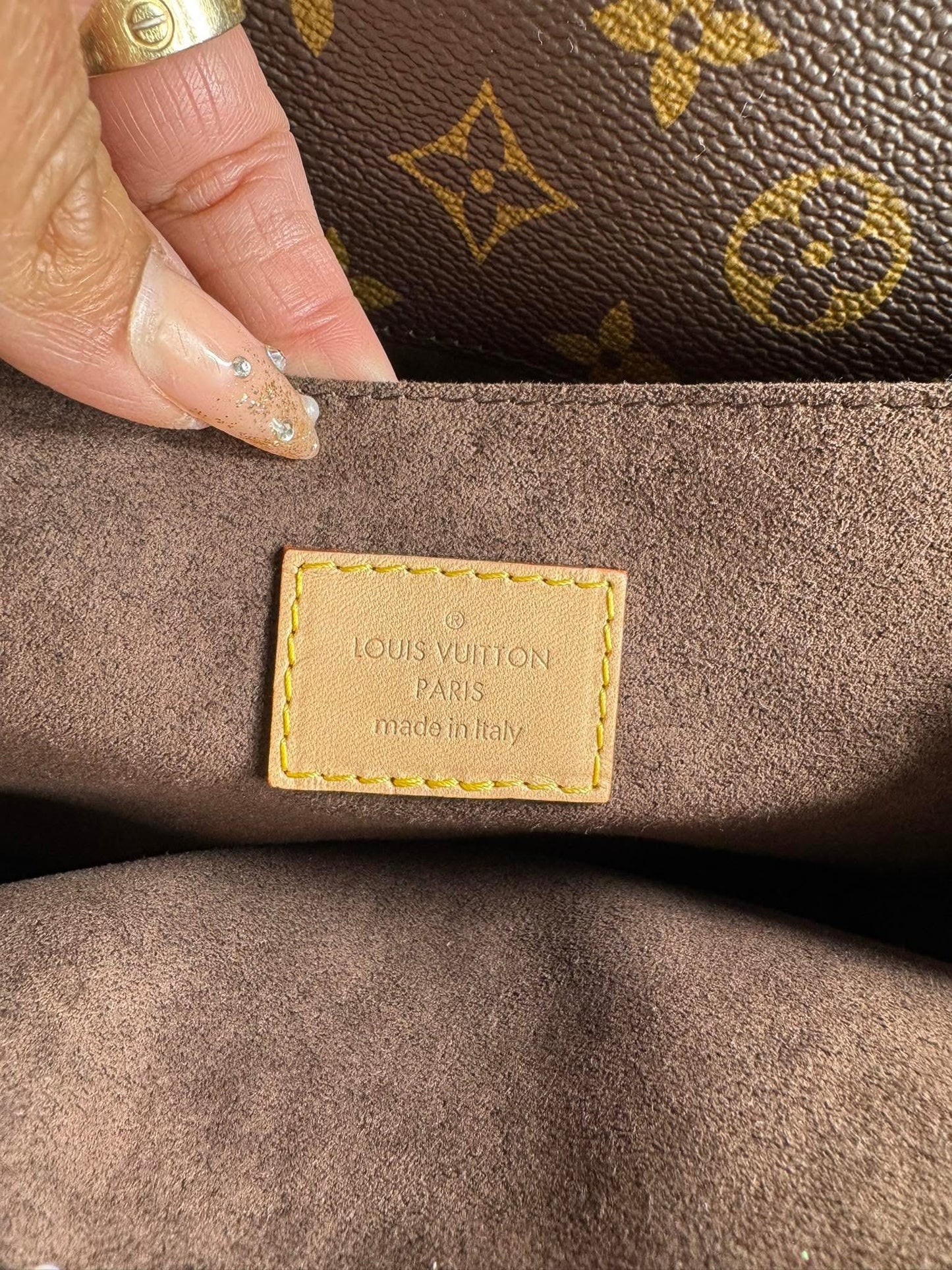 Louis Vuitton Pochette Métis