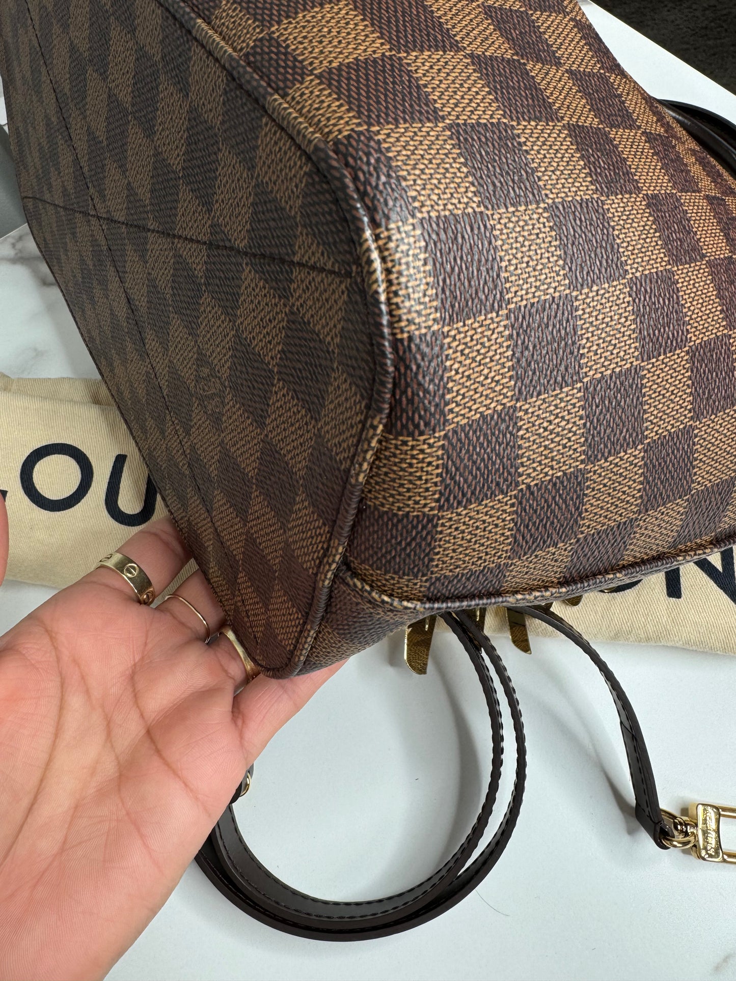 Louis Vuitton Damier Ebene Siena MM