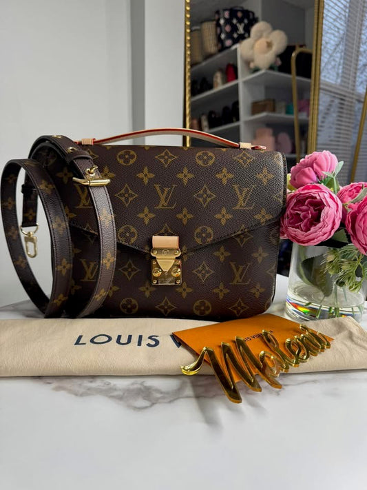 Louis Vuitton Pochette Métis