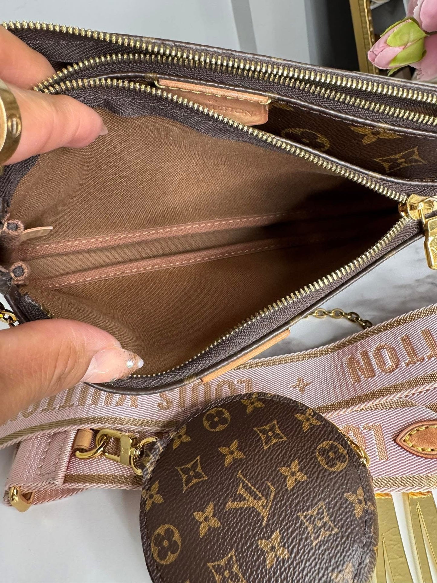Louis Vuitton Multi Pochette Accessoires